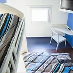 Otel Hotelf1 Lyon Gerland Vénissieux