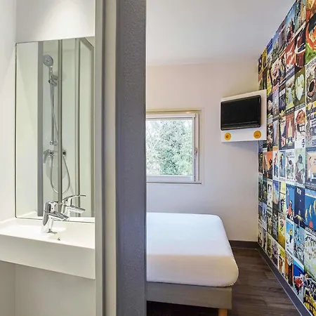 Hotelf1 Lyon Gerland Hotell *